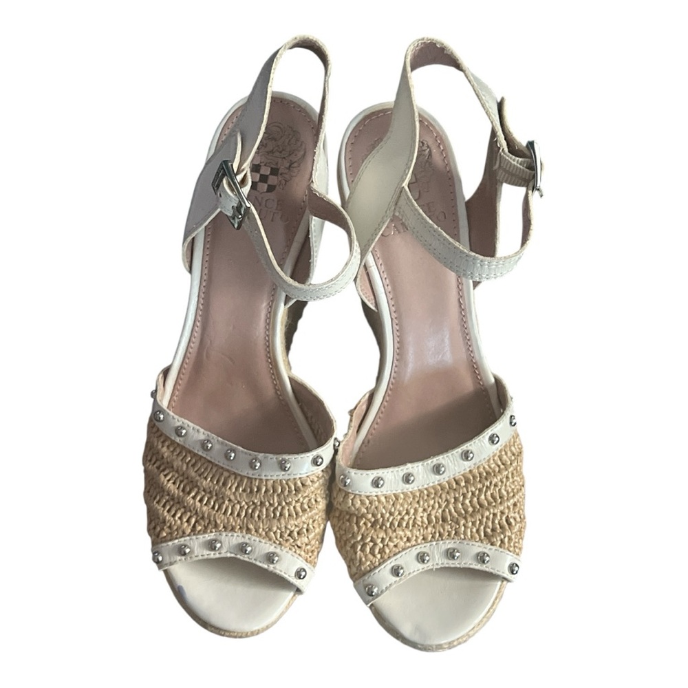 Vince Camuto White and Tan Wedge w/Sudds Women’s Sandals Size 9.5